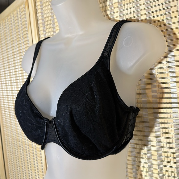 Black Satin and Mesh Jacquard Print Underwire Bra Brand Unknown See Measurements - Picture 3 of 16